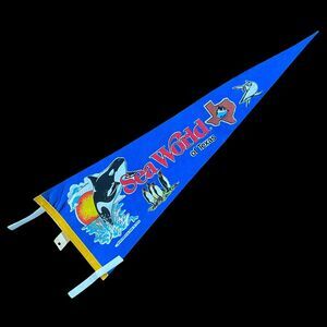 VINTAGE 1988 Sea World Orlando Florida Felt Small Pennant